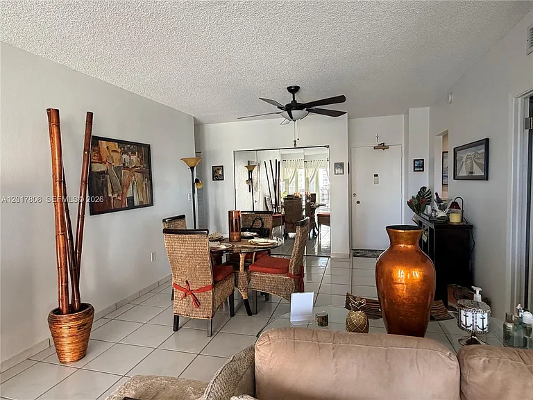1950 S Ocean Dr #4-B — Photo 5