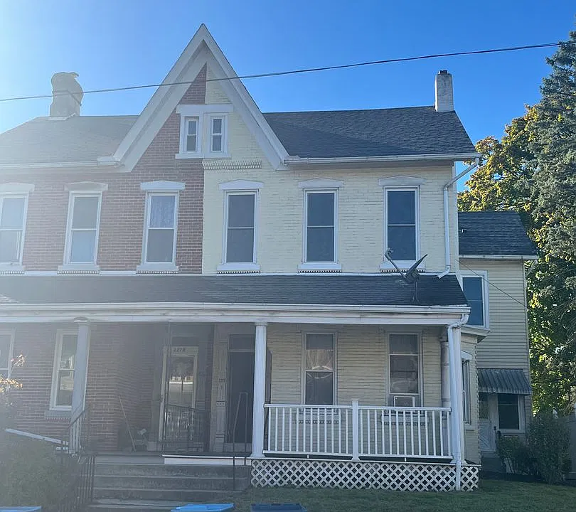 2280 Main St