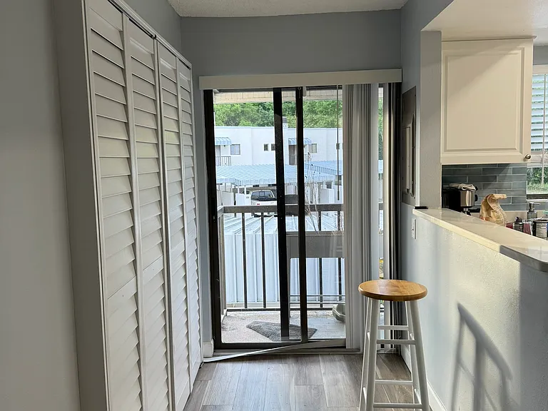 1805 Village Ct — Photo 4