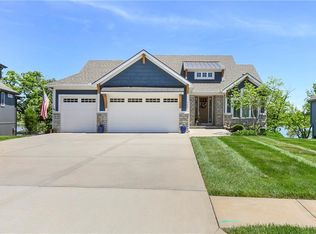 1407 Kensington Ln, Raymore, MO 64083