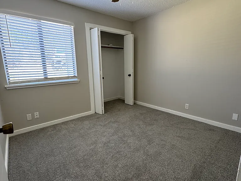 5608 Clubhouse Dr #A — Photo 11