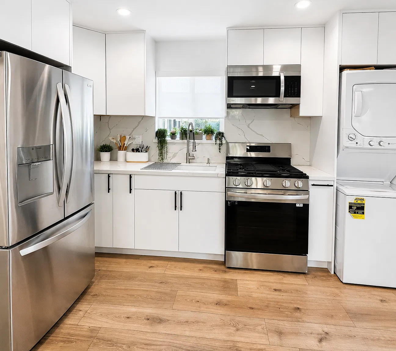 2 bed, 500 sqft, $2,500 — Photo 3