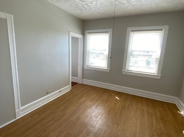 380 Bond St #2