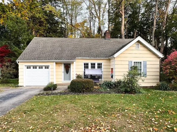 473 Weidel Rd, Webster, NY 14580