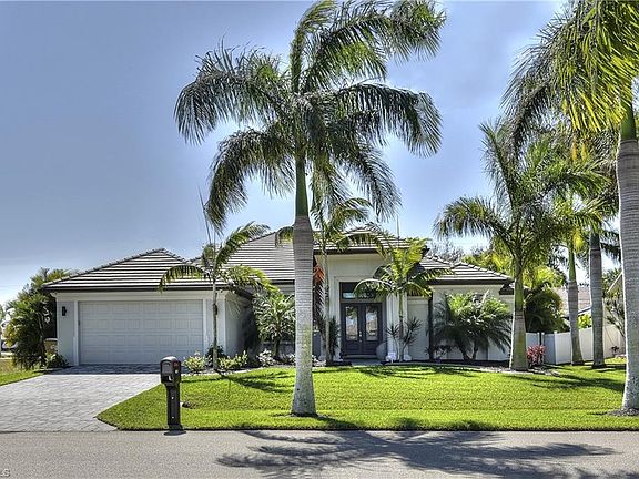 4th image of 1620 SW 51st Ter