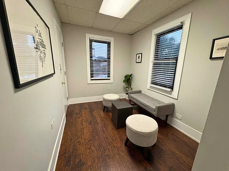 2501-05 Lincoln — Photo 12