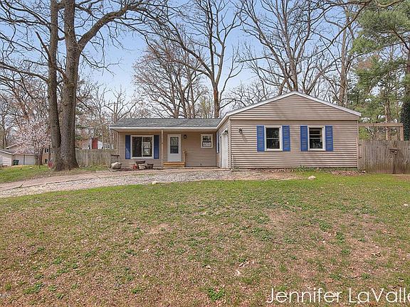 3rd image of 4721 Westshire Dr NW