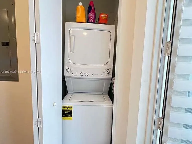 10229 NW 64th Ter #101 — Photo 14