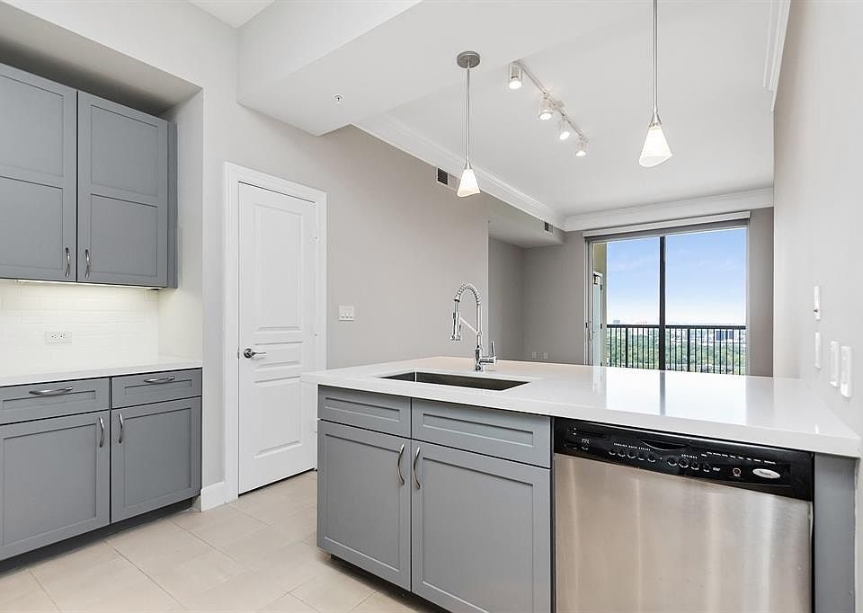 1st image of 3333 Allen Pkwy Unit 2503