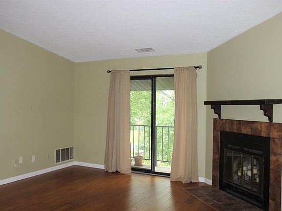 3rd image of 7222 Creekview Dr APT 12