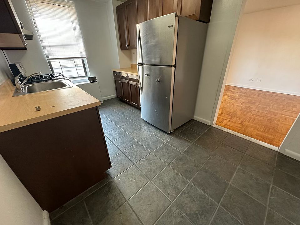 1st image of 2335 Broadway APT 1M