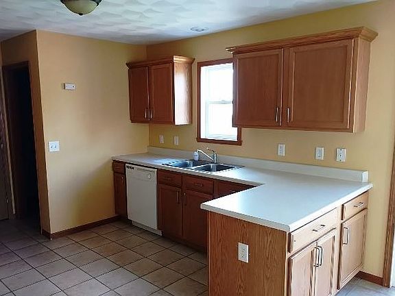 5th image of 3056 Stralow Ln