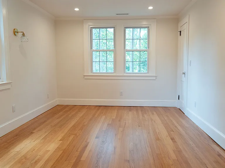415 West Ave — Photo 10