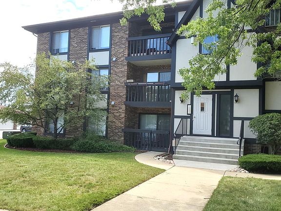 3rd image of 13651 S Lamon Ave APT B7