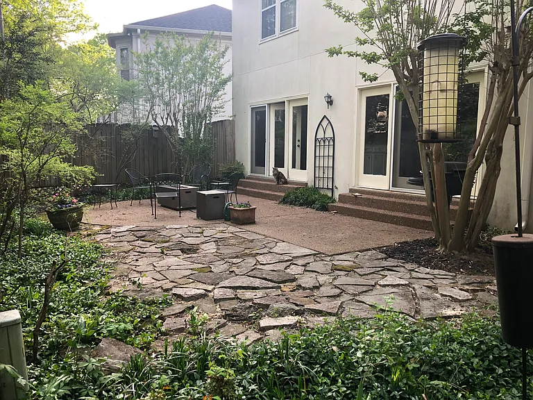 102 Nichols Ct — Photo 11