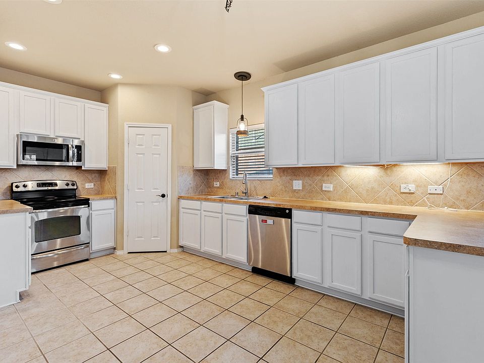 1st image of 504 Teal Ln