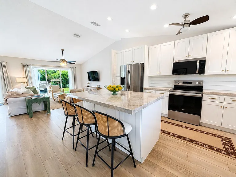 341 Suwanee Ave — Photo 19