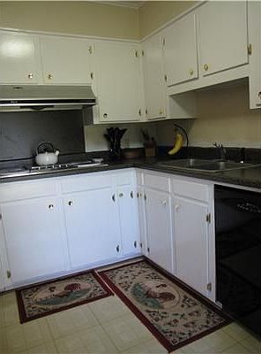 4th image of 8427 Indian Hills Blvd