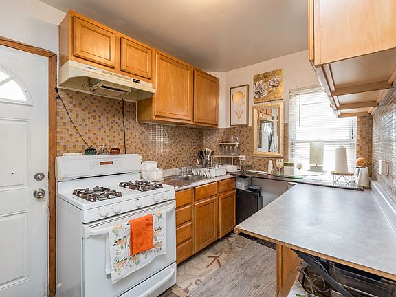 5th image of 1530 Elizabeth Ave