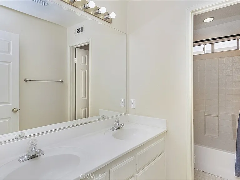 37 Bolero — Photo 11