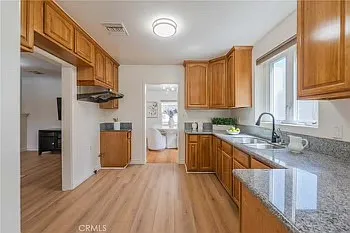 1058 Kendall Dr — Photo 5