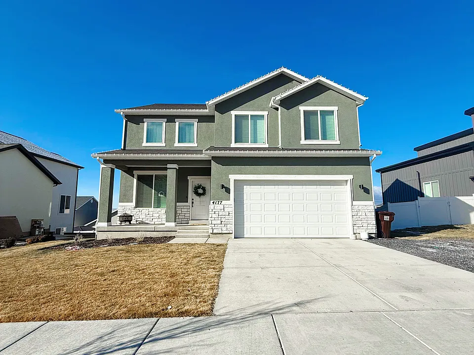 4177 N Mercur Dr