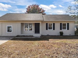 3275 Glenmore Dr, Hope Mills, NC 28348