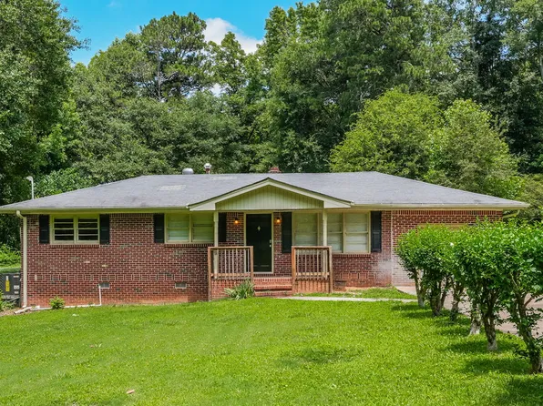 43 Pool Cir, Auburn, GA 30011