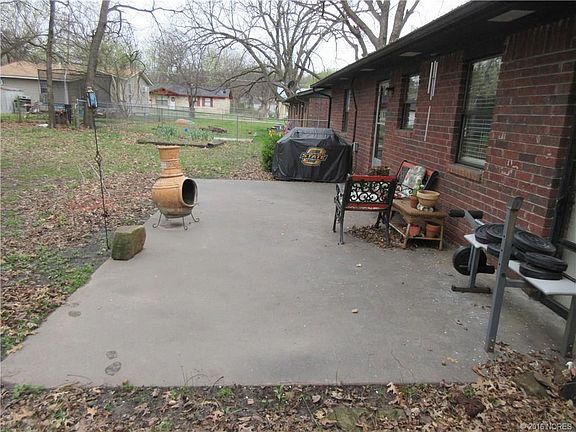 5th image of 511 Grand Ave