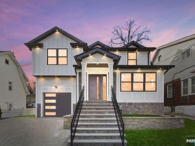 820 Elm Ave, Ridgefield, NJ, 07657