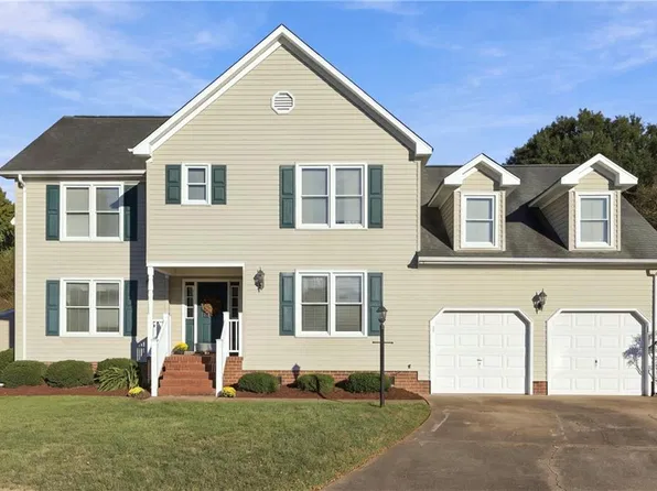 401 Brougham Ct, Chesapeake, VA 23322