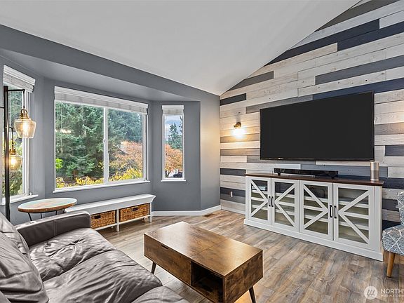 3rd image of 10904 203rd Street E