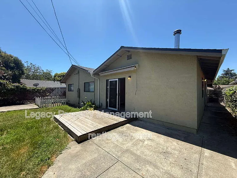 309 Plum St — Photo 18