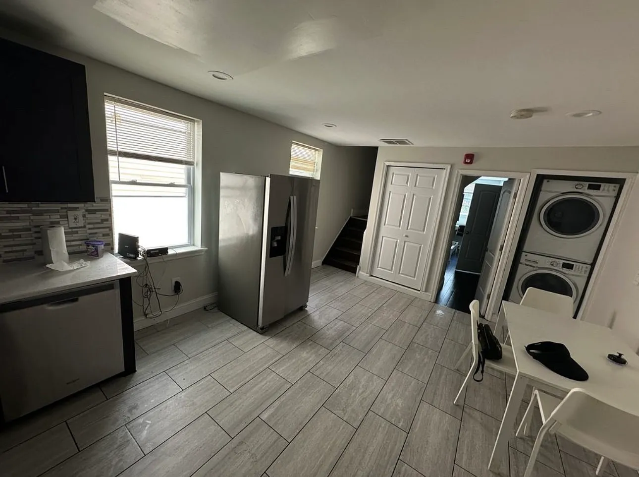 3 bed, 1100 sqft, $1,600 — Photo 3
