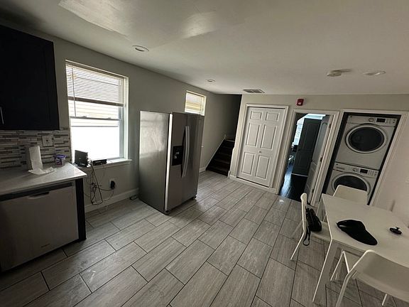 3rd image of 1728 W Master St Unit 3