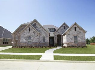 8628 Shadywood Ln, North Richland Hills, TX 76182