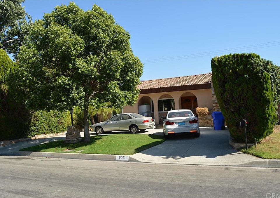 1st image of 906 E Sandra Ave