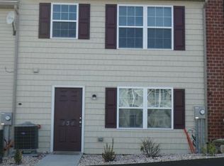 434 Lantern Ln, Chambersburg, PA 17201