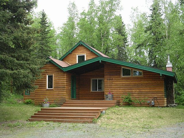 Classic Alaskan Log Home!