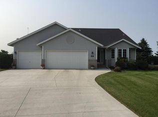 3601 Eagle Ridge Dr W, Willmar, MN 56201