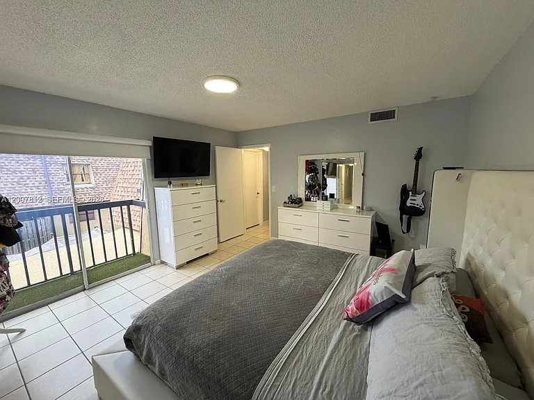 6580 W 24th Ct #19-14 — Photo 20