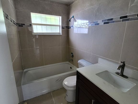 5th image of 1271 NW 29th Ter #8c4e86ff0