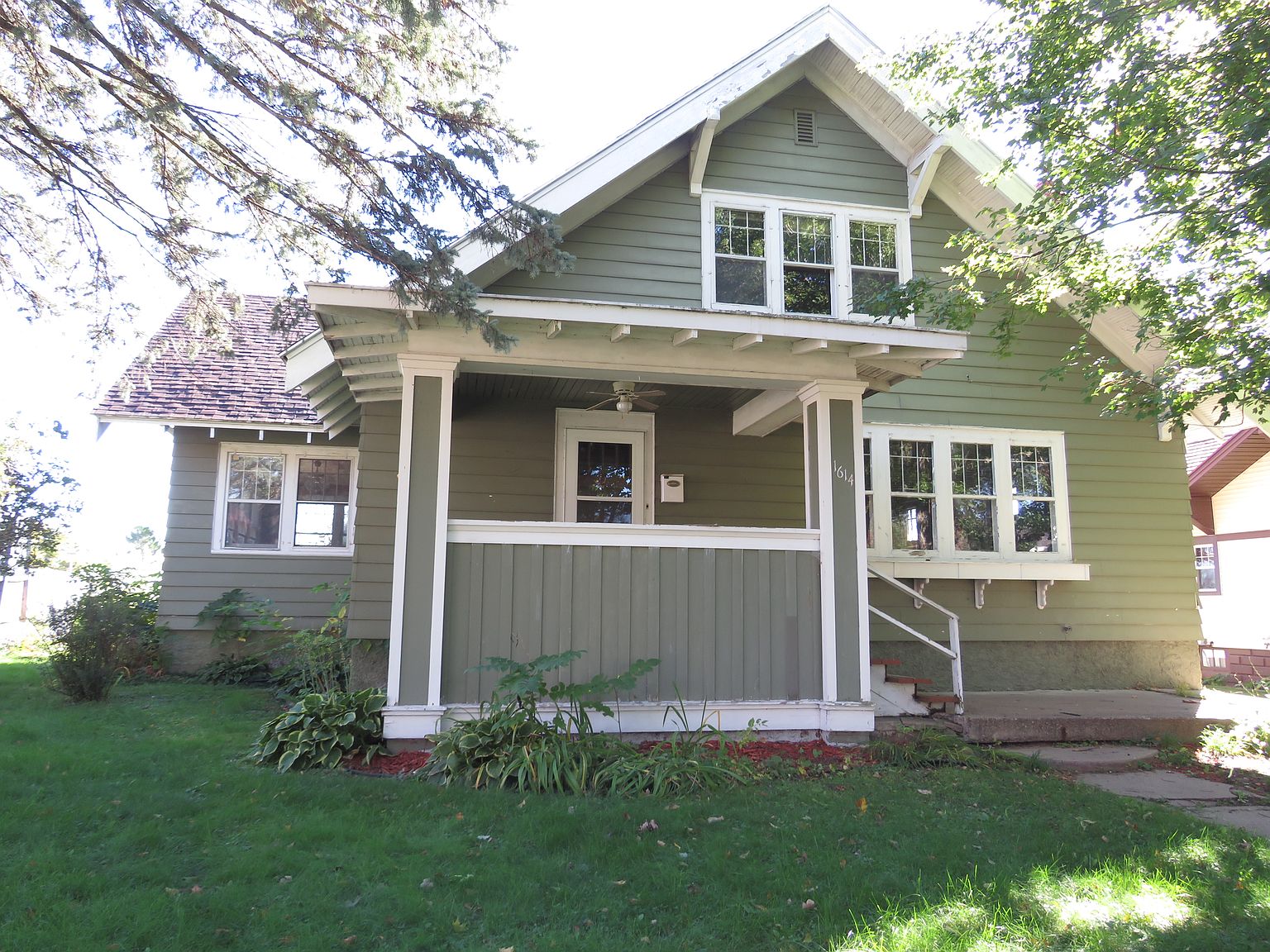 1614 Priddy St, Bloomer, WI 54724 Zillow