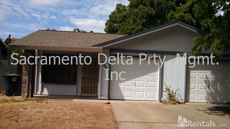 1st image of 2640 Queenwood Dr