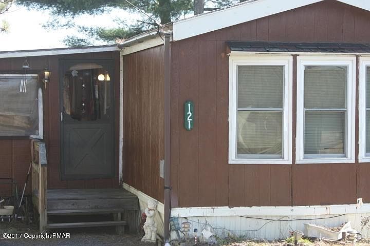 2nd image of 121 Mount Paul Rd