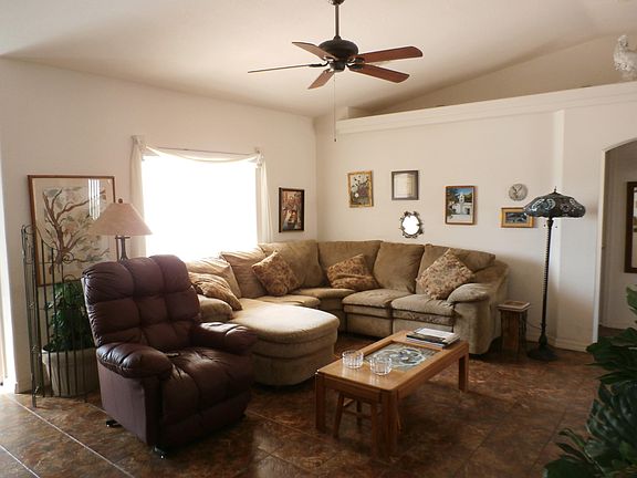 4th image of 3679 Mission Dr S