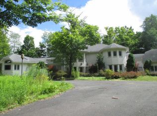 4250 Hawthorne Dr, Vernon, NY 13476
