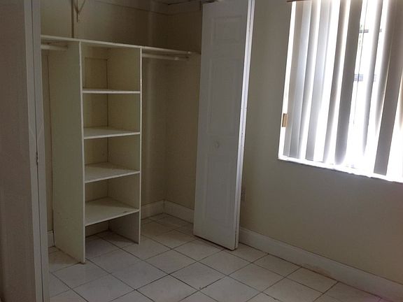 4th image of 11549 SW 6th St