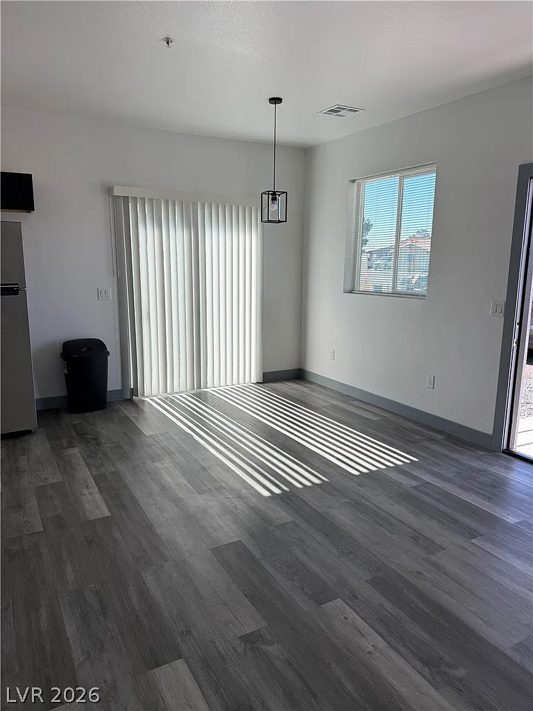 3 bed, 2.0 bath, 1538 sqft, $1,650 — Photo 4