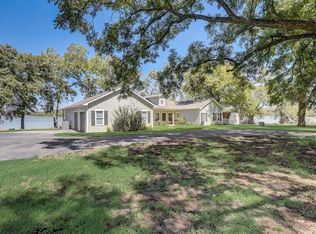 7412 Love Cir, Fort Worth, TX 76135